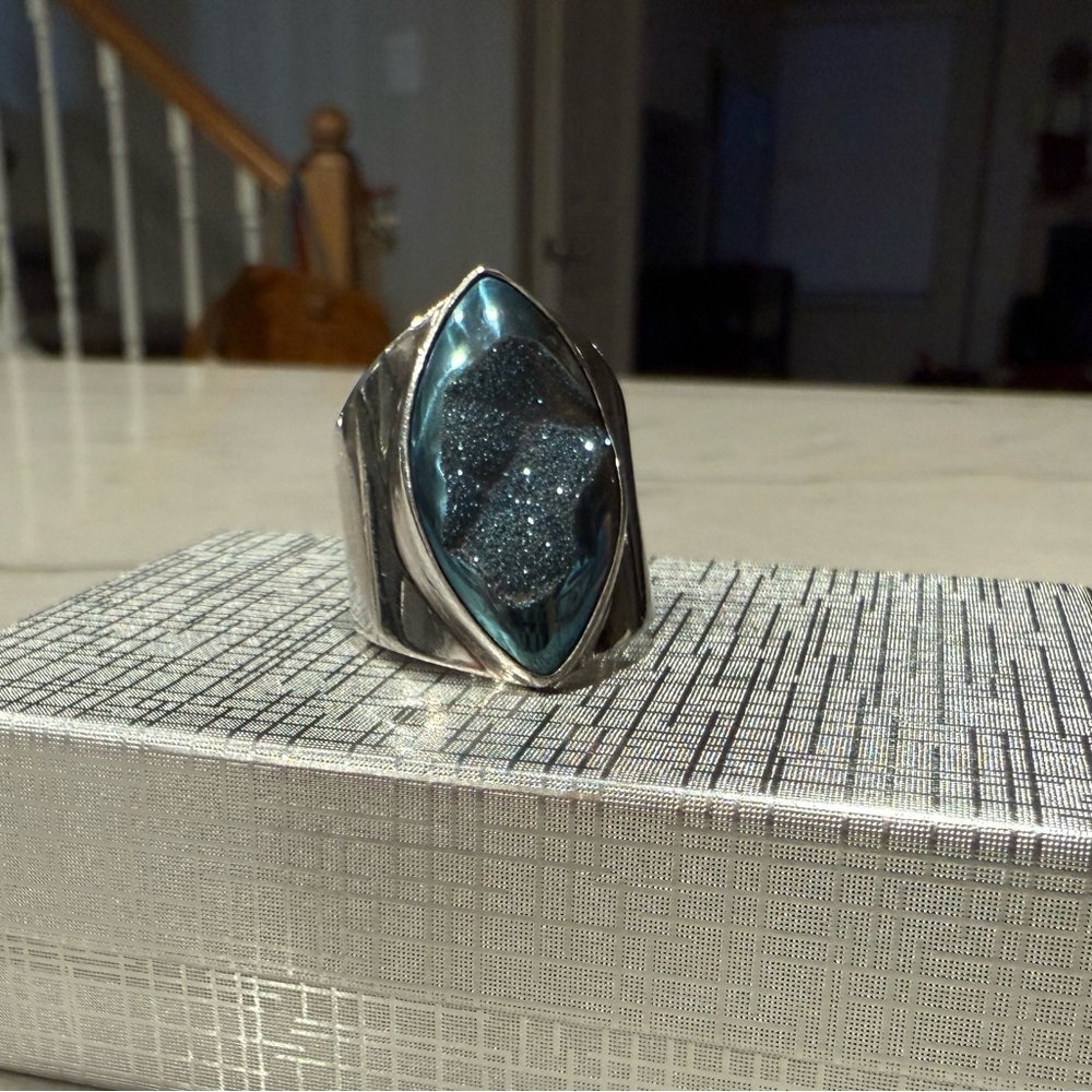 Sterling Silver and Druze Ring Signed by Artist - Picture 5 of 16